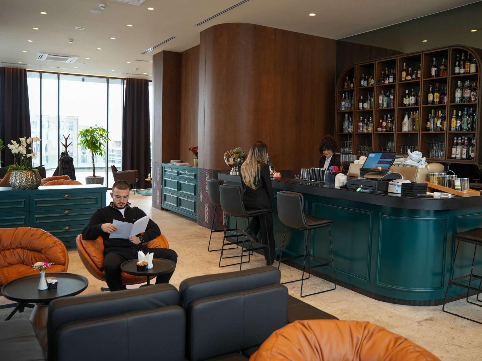 Mercure Prishtina City Prishtinë Ngoại thất bức ảnh