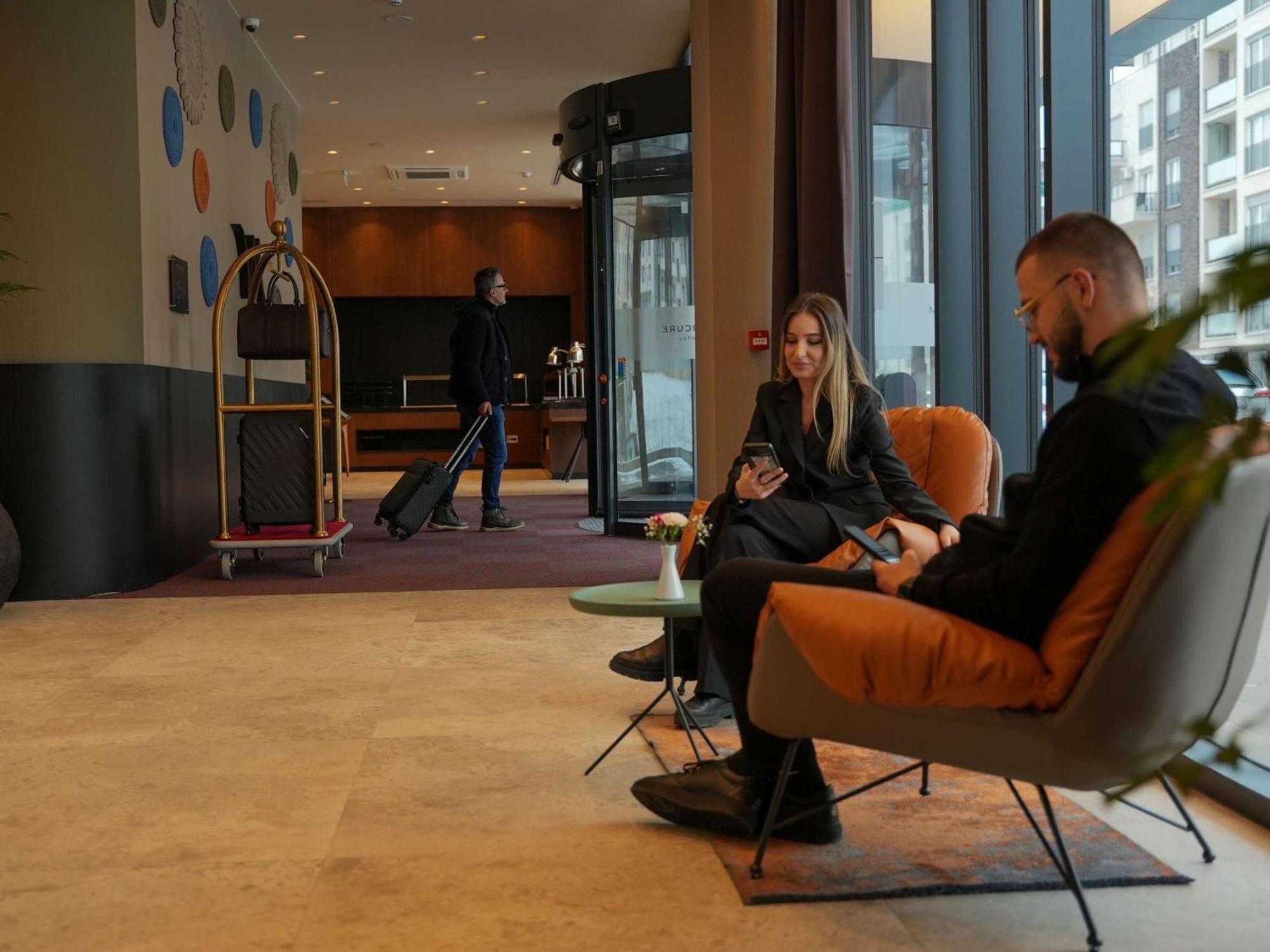 Mercure Prishtina City Prishtinë Ngoại thất bức ảnh