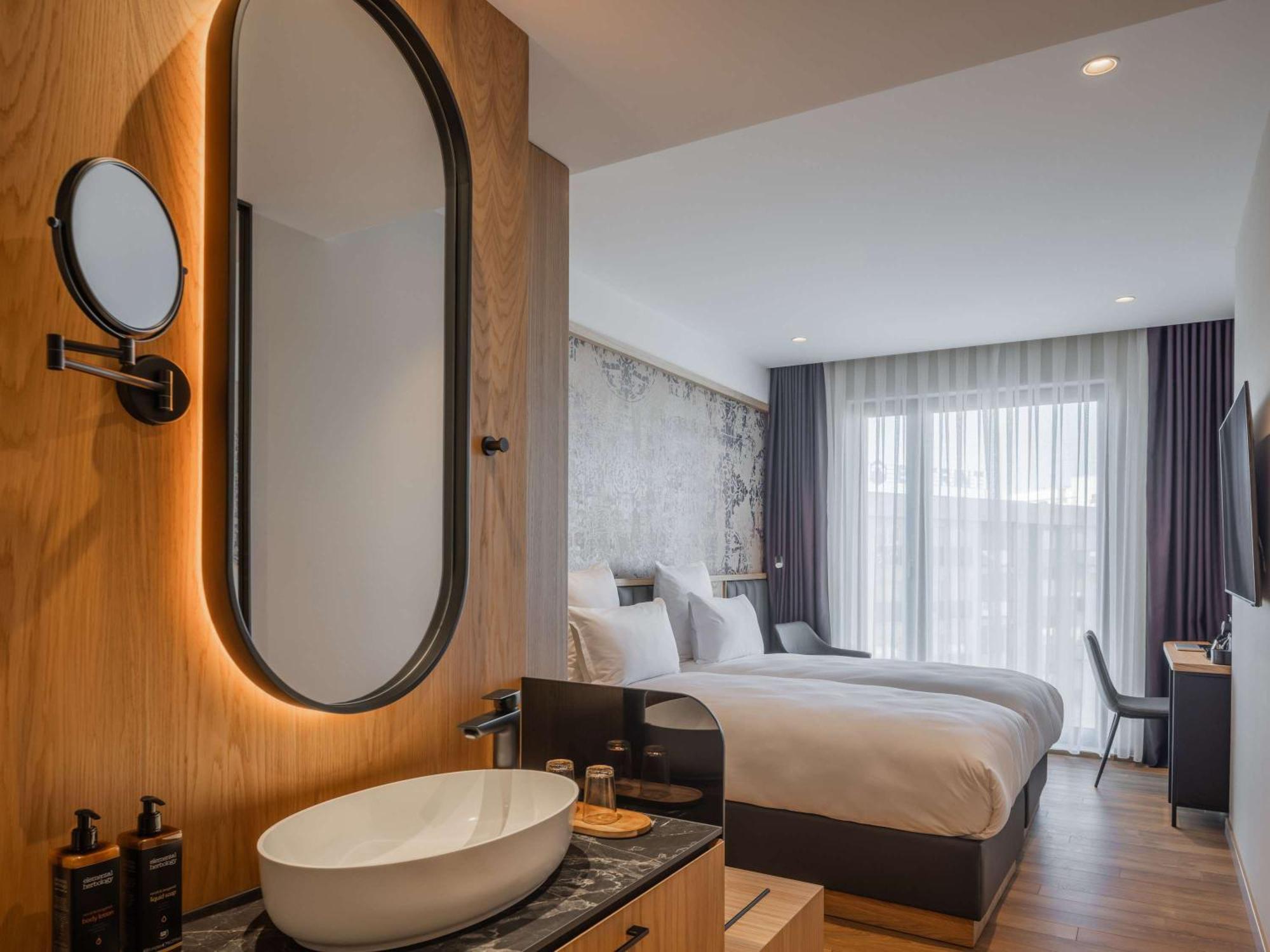 Mercure Prishtina City Prishtinë Ngoại thất bức ảnh