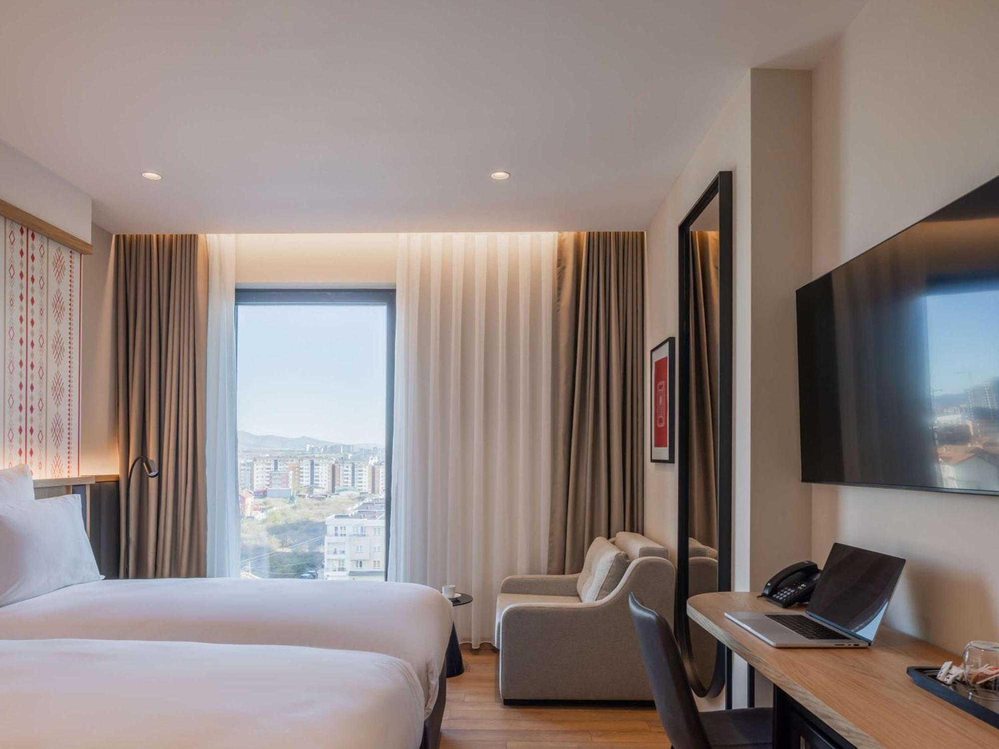 Mercure Prishtina City Prishtinë Ngoại thất bức ảnh