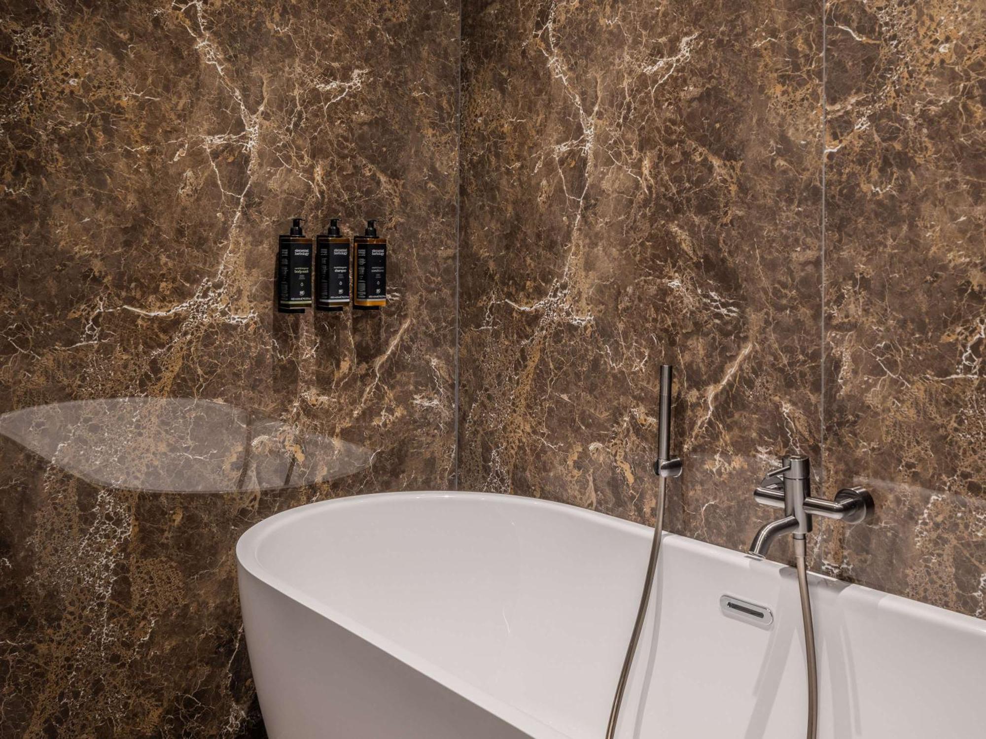 Mercure Prishtina City Prishtinë Ngoại thất bức ảnh