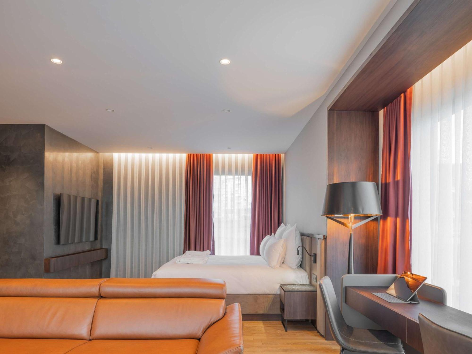 Mercure Prishtina City Prishtinë Ngoại thất bức ảnh
