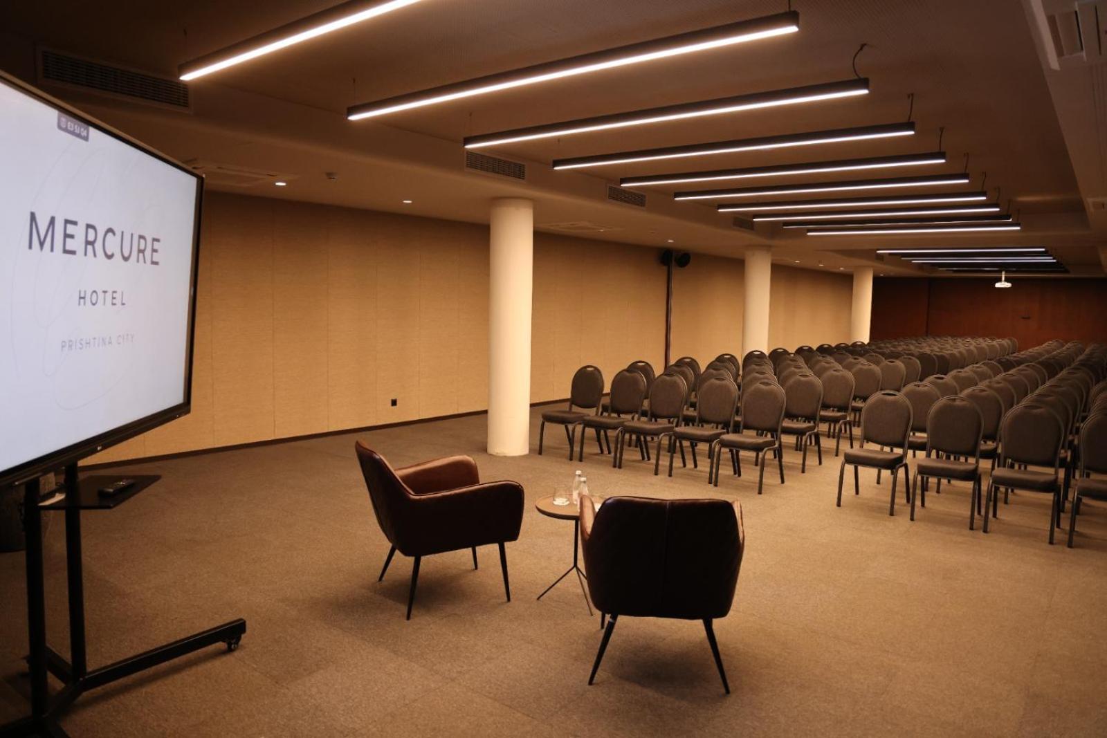 Mercure Prishtina City Prishtinë Ngoại thất bức ảnh